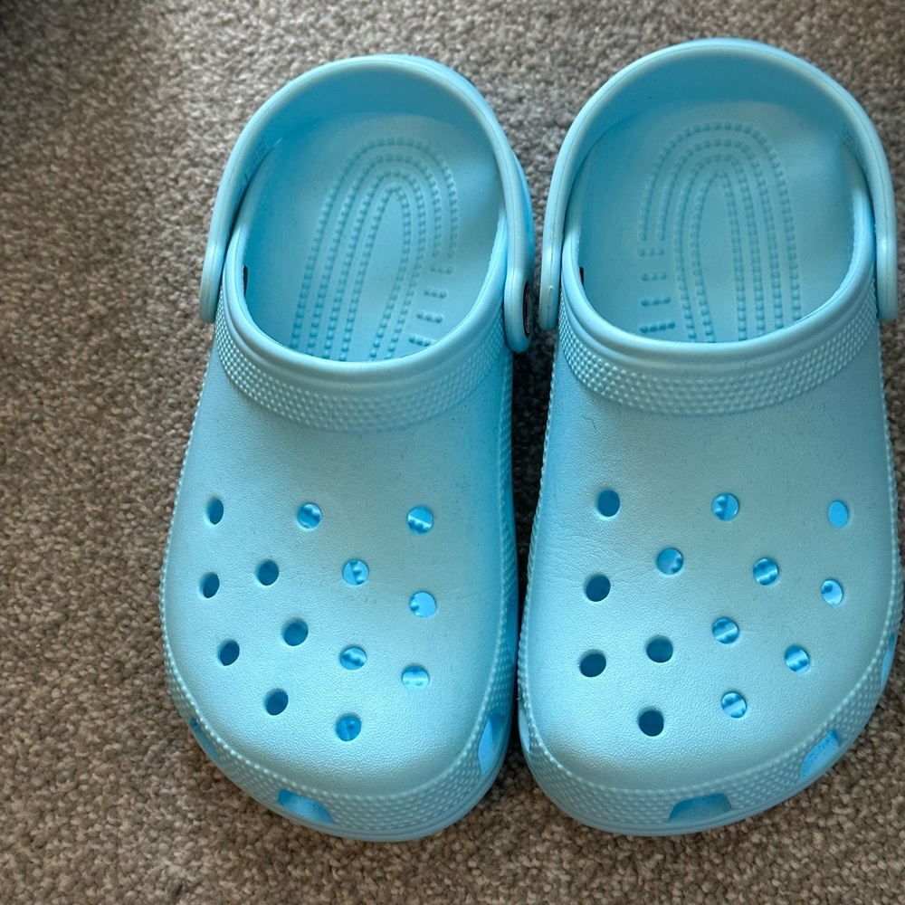 Light blue crocs